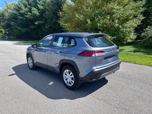 Used 2024 Toyota Corolla Cross L AWD/4WD image 5