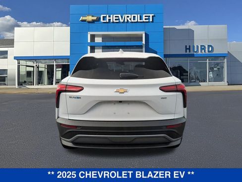 New 2025 Chevrolet Blazer EV LT image 5