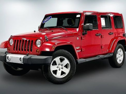 Used 2012 Jeep Wrangler Unlimited Sahara w/ Connectivity Group AWD/4WD image 3