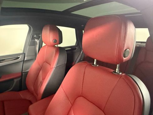 New 2026 Porsche Macan image 30