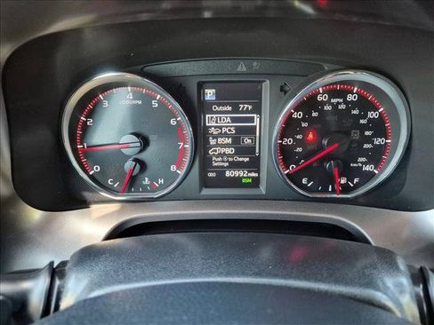 Used 2017 Toyota RAV4 SE AWD/4WD image 11