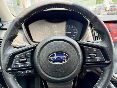 Used 2025 Subaru Outback Onyx Edition AWD/4WD image 38