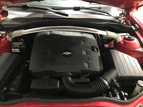 Used 2011 Chevrolet Camaro LT RWD image 35