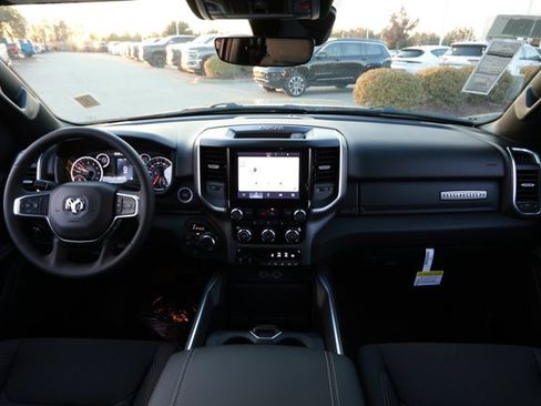 New 2026 RAM 1500 Big Horn w/ Night Edition image 32