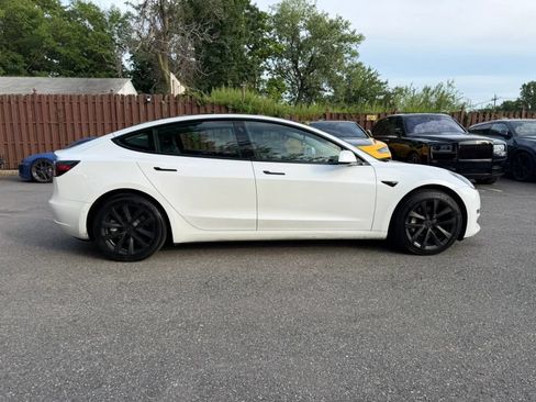 Used 2022 Tesla Model 3 Long Range AWD/4WD image 5