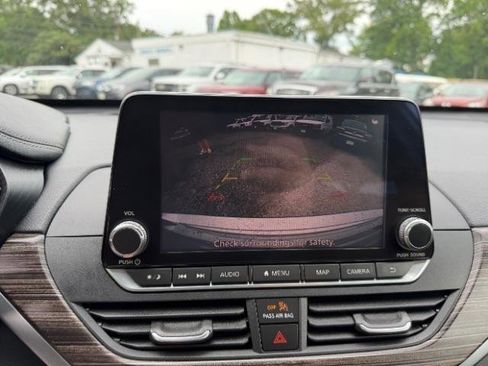 Used 2019 Nissan Altima 2.5 SL FWD image 28