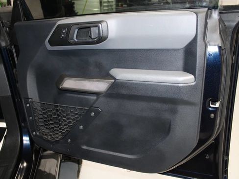 Used 2021 Ford Bronco Black Diamond w/ Sasquatch Package AWD/4WD image 36