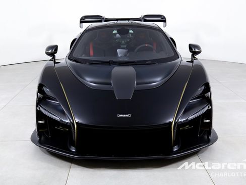Used 2019 McLaren Senna RWD image 4