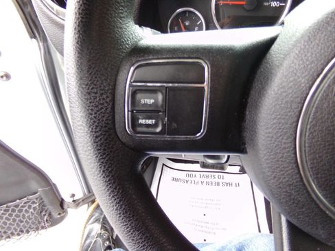 Used 2015 Jeep Wrangler Sport AWD/4WD image 41