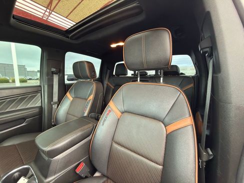 Used 2023 GMC Canyon AT4 w/ AT4 Premium Package AWD/4WD image 18