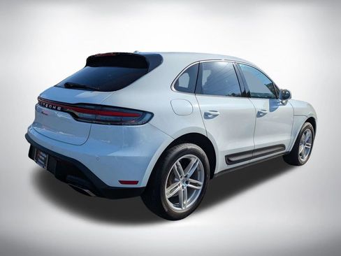 Used 2024 Porsche Macan AWD/4WD image 4