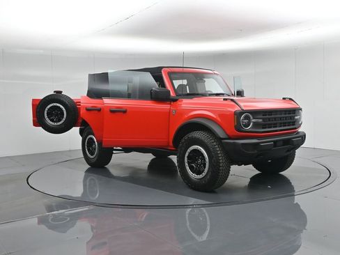 Certified 2022 Ford Bronco Base w/ Sasquatch Package image 33