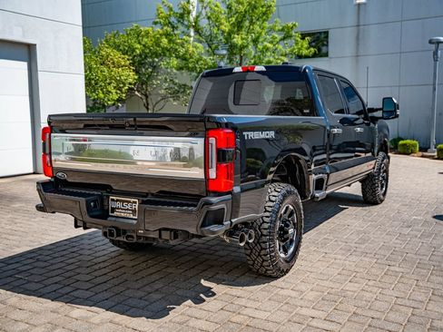 Used 2025 Ford F250 Platinum w/ Platinum Plus Package AWD/4WD image 5