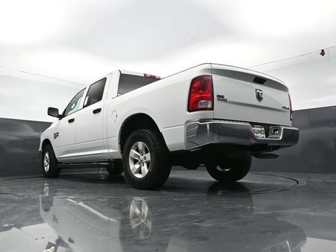 Used 2022 RAM 1500 Classic SLT AWD/4WD image 53