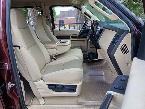 Used 2010 Ford F250 XLT AWD/4WD image 8