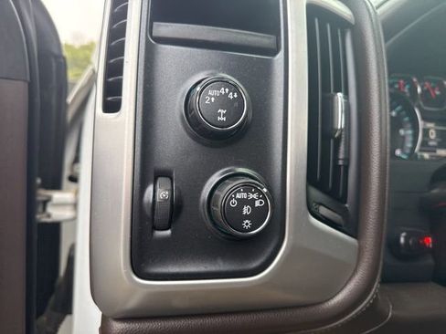 Used 2017 GMC Sierra 1500 SLT w/ Texas SLT Premium Package image 19