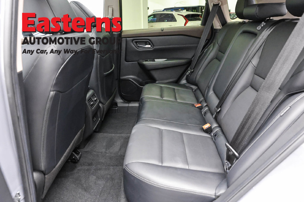Used 2023 Nissan Rogue SV w/ SV Premium B Package AWD/4WD image 22