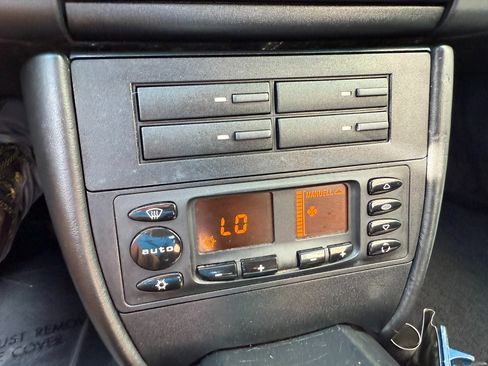 Used 2001 Porsche 911 Carrera image 46