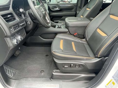 Certified 2024 GMC Yukon AT4 w/ AT4 Premium Package AWD/4WD image 15