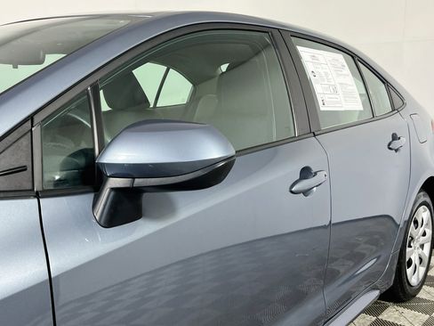 Used 2025 Toyota Corolla LE FWD image 13