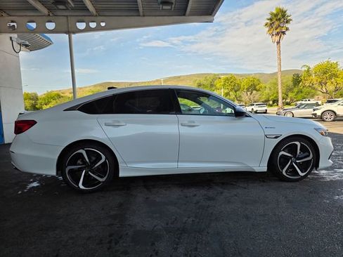 Used 2022 Honda Accord Sport image 8