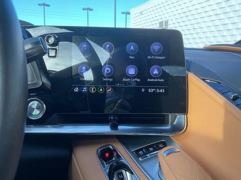 Used 2020 Chevrolet Corvette Stingray 2LT w/ 2LT Preferred Equipment Group image 19