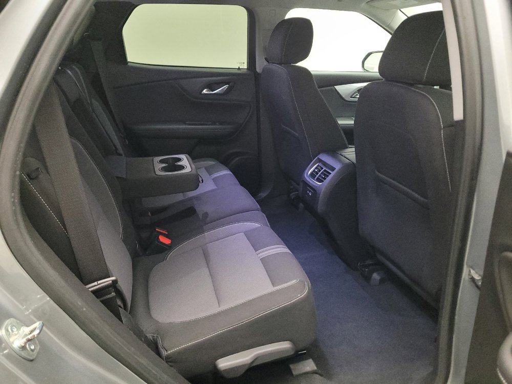 Used 2025 Chevrolet Blazer LT FWD image 19