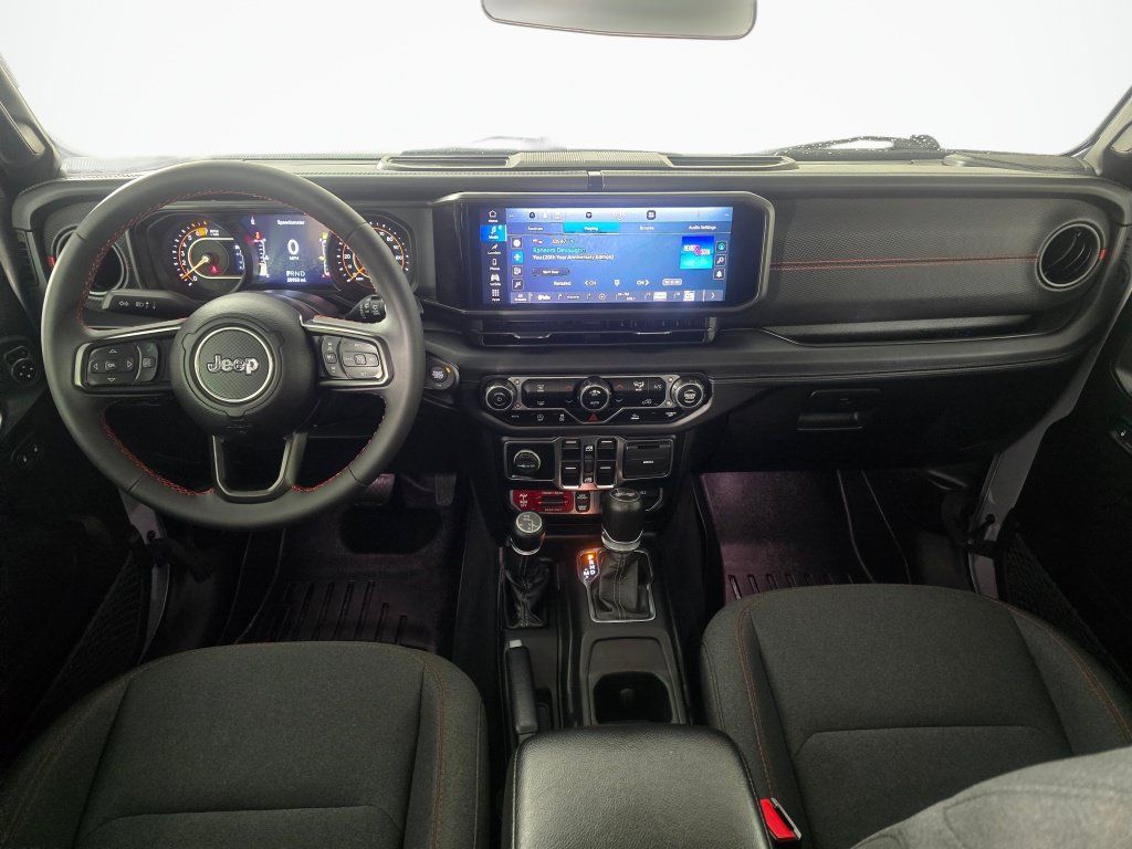 Used 2024 Jeep Wrangler Unlimited Rubicon AWD/4WD image 24