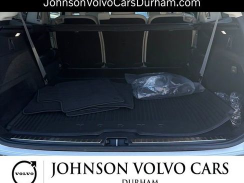 Used 2023 Volvo XC90 B5 Core w/ Protection Package Premier AWD/4WD image 10