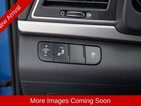 Used 2017 Hyundai Elantra Value Edition FWD image 29