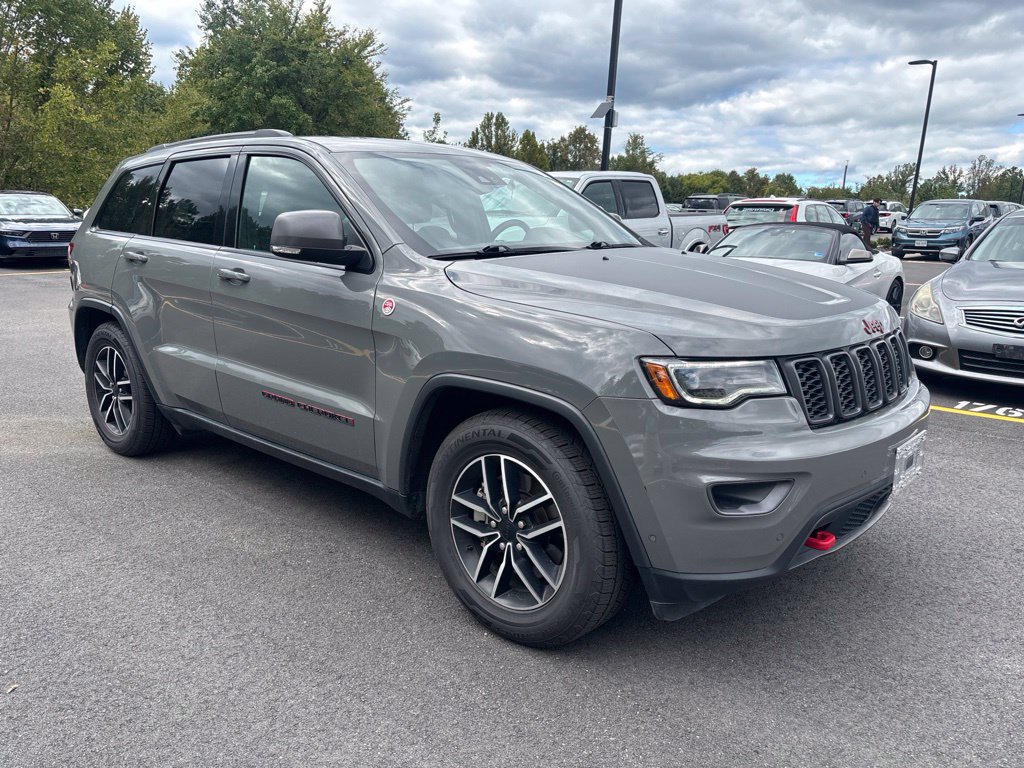 Used 2021 Jeep Grand Cherokee Trailhawk w/ Premium Lighting Group AWD/4WD image 3