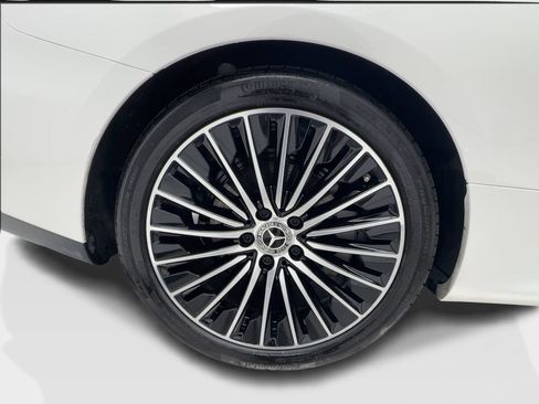 Used 2025 Mercedes-Benz CLE 300 4MATIC Coupe image 14