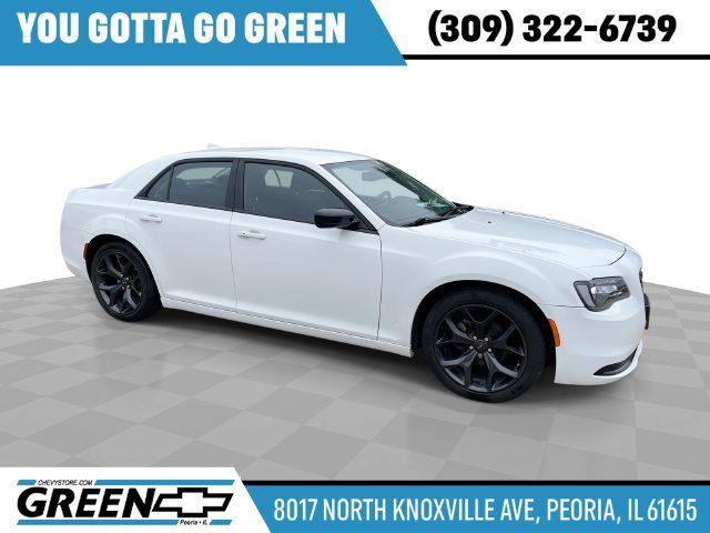 Used 2022 Chrysler 300 Touring w/ Sport Appearance Package RWD image 1