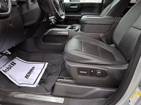 Used 2021 Chevrolet Silverado 3500 LTZ w/ LTZ Premium Package image 11