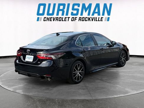 Used 2023 Toyota Camry SE w/ Cold Weather Package FWD image 6