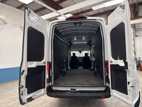Used 2024 Ford Transit 250 148 High Roof Extended AWD w/ Load Area Protection Package image 5