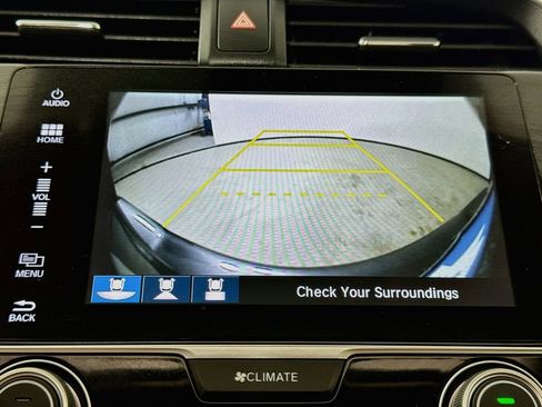 Used 2016 Honda Civic Touring image 19