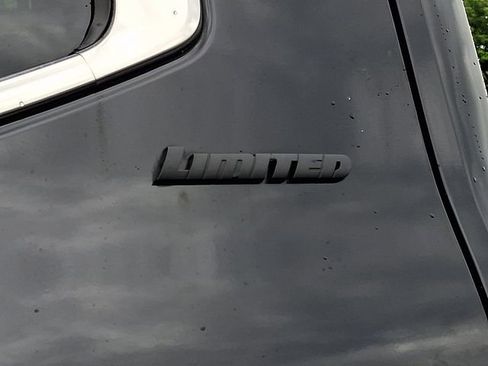 Certified 2025 Toyota Tundra Limited AWD/4WD image 31