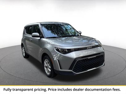 Used 2025 Kia Soul LX w/ LX Technology Package