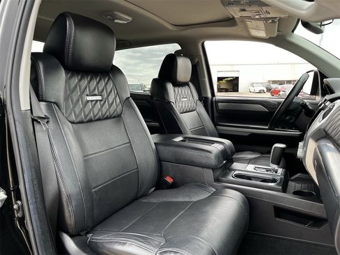 Used 2020 Toyota Tundra Platinum image 25