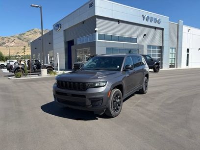 Used 2024 Jeep Grand Cherokee L Laredo