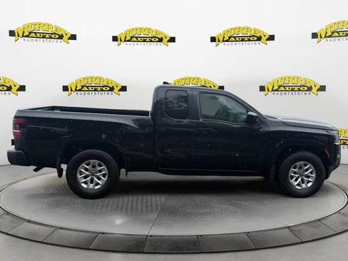 Used 2024 Nissan Frontier SV w/ Technology Package image 6