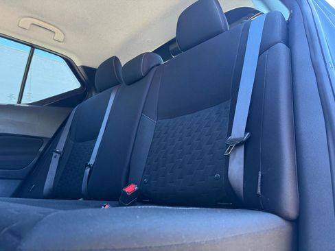 Used 2021 Nissan Kicks S FWD image 8