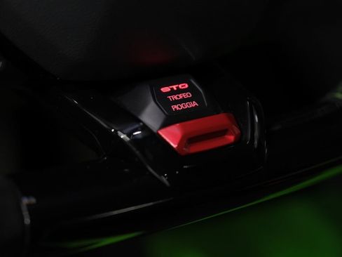 Used 2023 Lamborghini Huracan STO RWD image 50