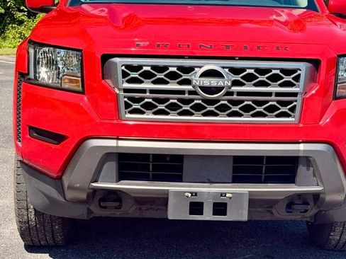 Used 2022 Nissan Frontier SV AWD/4WD image 13