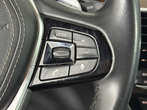 Used 2019 BMW 530e w/ Convenience Package RWD image 27