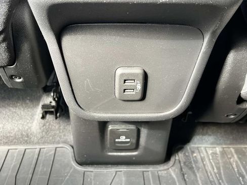 Used 2020 GMC Terrain SLE w/ Driver Convenience Package image 16