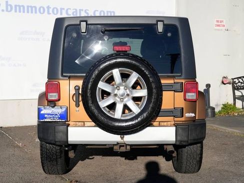 Used 2011 Jeep Wrangler Unlimited 70th Anniversary w/ Dual Top Group image 6