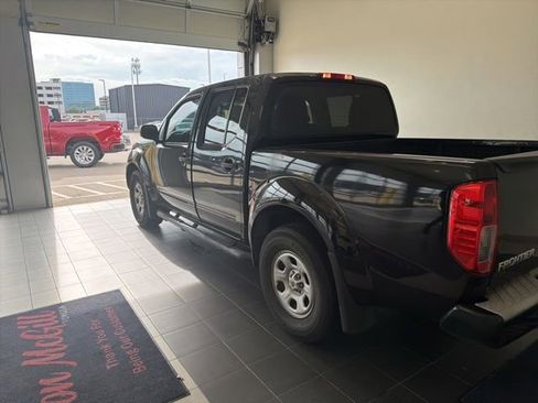 Used 2019 Nissan Frontier S RWD image 5
