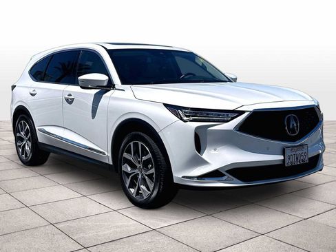 Used 2023 Acura MDX SH-AWD w/ Technology Package image 2